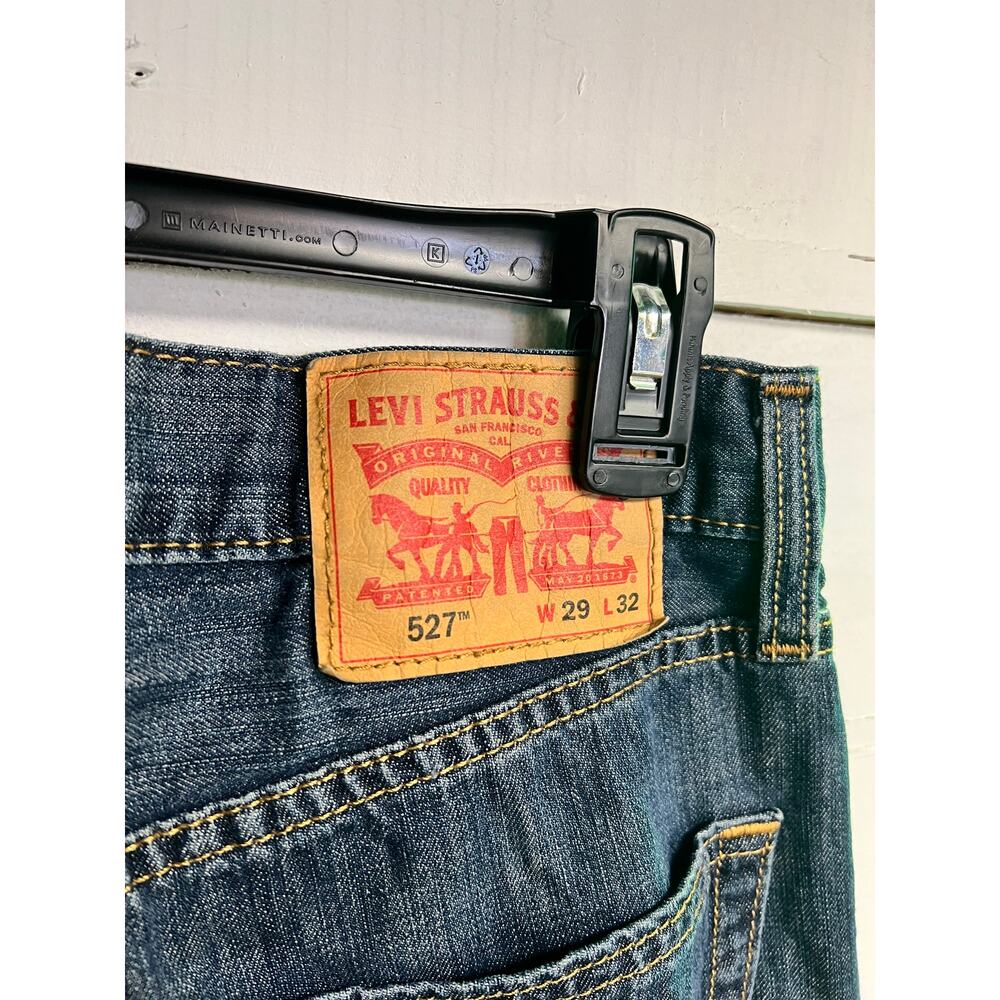 Men's 527 Levi Strauss & Co. Jeans -- Waist: 29 and Leg: 32 - Picture 4 of 4